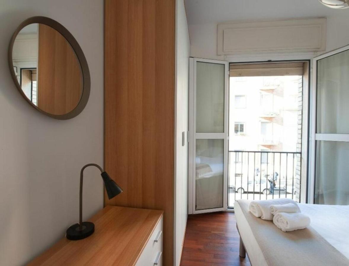 Apartamento Poggibonsi Milán Exterior foto